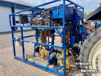 Selfpropelled pruning platform Lommers Rond snoeimachine met Fiat 80-66 en kluitensteekmachine