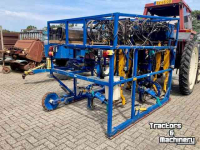 Selfpropelled pruning platform Lommers Rond snoeimachine met Fiat 80-66 en kluitensteekmachine