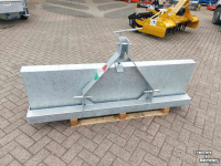 Tractor tipping boxes Boxer TB180