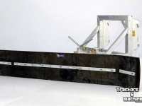 Other transport and industrial equipment and accessories Qmac Rubber matting scraper 1.80 mtr hook up Zetelmeyer 602