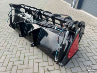 Silage Grabbucket / Grabfork Hemach Silagegrijper / Pelikaanbak  Giant aankoppeling