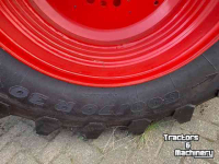 Wheels, Tyres, Rims & Dual spacers Fendt 600/70R30 Trelleborg velgen met variogrip