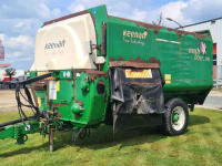 Horizontal feed mixer Keenan Fiber 340 mengwagen