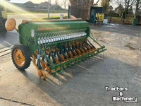 Seed drill Amazone D7