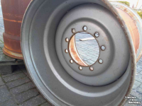 Wheels, Tyres, Rims & Dual spacers  28.00X30,5 VELG