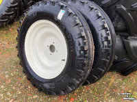 Wheels, Tyres, Rims & Dual spacers BKT 7.50 - 20 / 7,5 - 20 / 7.5 R 20 op velg