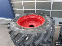 Wheels, Tyres, Rims & Dual spacers Michelin 710/60 R42 + 600/60 R42