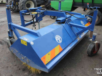 Sweeper AP VHZ2750 HH LW3 veegmachine rolbezem rolveger met opvangbak
