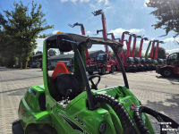 Wheelloader Avant 735i