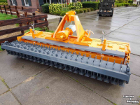 Rotary Harrow Falc Fox 3000 rotorkopeg met pakkerrol packerwals