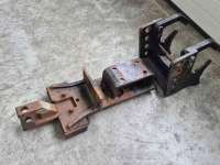 Other tractors and accessories Massey Ferguson Cramer Trekhaakframe met onderbrug en zwaaihaak MF