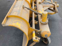 Snow Removal Equipment  Modderschuif, grondschuif, sneeuwschuif