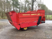 Silage-block distribution wagon Schuitemaker Amigo 30 S