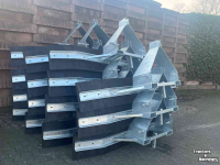 Rubber yard scraper  sneeuwschuiven / modderhuiven  210 cm 160 cm