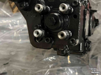 Tractor New Holland Brandstofpomp TD TK TT Parts nr:504041416R