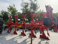 Ploughs Kuhn VARI-MASTER L ON LAND