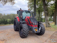 Tractor Valtra T214 Active