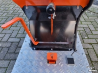 Other horticulture equipment and accessories Van Der Sluis Zelfrijdende Korrelstrooier