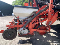 Seed drill Kuhn Planter M 300 bietenzaaier / mäiszaaier