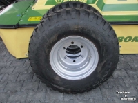 Wheels, Tyres, Rims & Dual spacers Vredestein 300/80-15.3 met velg