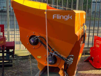 Sawdust spreader for boxes Flingk KSS 1500