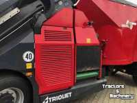 Self-propelled feed mixer Trioliet Triotrac 2000VL/VK