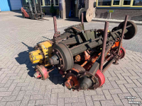 Diverse used spare-parts  Landbouwassen gebruikt