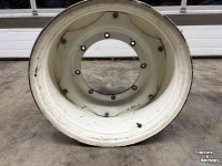 Wheels, Tyres, Rims & Dual spacers New Holland 18x28