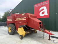 Balers  New Holland pakkenpers D2000