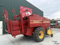 Balers  New Holland pakkenpers D2000