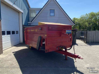Silage-block distribution wagon Schuitemaker Amigo 40S met weeginstalatie