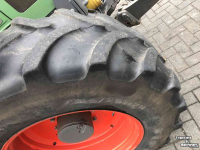 Tractor Fendt 711