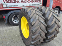 Wheels, Tyres, Rims & Dual spacers Alliance 480/70R30 AgriStar II 21mm op JOHN DEERE velg