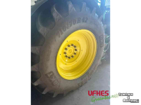 Tractor John Deere 6215 R Tractor