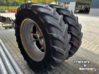 Wheels, Tyres, Rims & Dual spacers Michelin 540/65x38 Dubbellucht set 5-ster