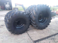 Wheels, Tyres, Rims & Dual spacers Trelleborg 650/65R38 540/65R28 set 90%