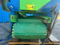 Sawdust spreader for boxes Ceres CBS-850 Boxenstrooier