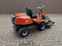 Ride-on mower Husqvarna R213C