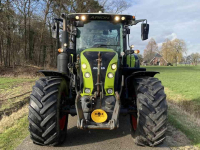 Tractor Claas Arion 660 Cmatic