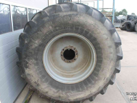 Wheels, Tyres, Rims & Dual spacers Mitas 900/60R32 SFT (Super Flexion Tire) banden en wielen velgen
