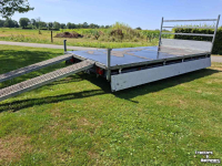 Car trailer up to 3500 Kg Hulco Hulco Medax-2 autoambulance/multitransporter/aanhanger