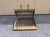 Skeleton buckets  Puinbak