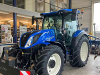 Tractors New Holland T5.140 Dynamic Command Tractor