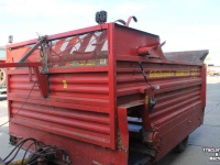 Silage-block distribution wagon Schuitemaker Amigo 30S blokkenwagen blokkendoseerwagen voerkar voerwagen messenwals