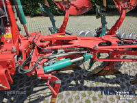 Ploughs Kverneland LB KKLB-100-300 Wentelploeg met vorenpakker