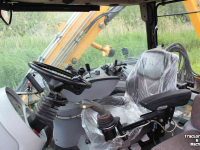Tractor Massey Ferguson 6480 met Herder Grenadier MBK518LS maaiarm
