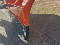 Snow Removal Equipment Hemach Sneeuwschuif Volvo aansluiting
