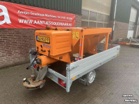 Snow Removal Equipment  Zoutstrooier op aanhanger