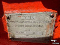 Tractor Renault 781-4