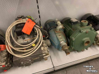 Diverse used spare-parts  Diverse pompen / pompkop / drukhuis / plunjerpomp voor hogedrukpompen / hogedrukspuiten
